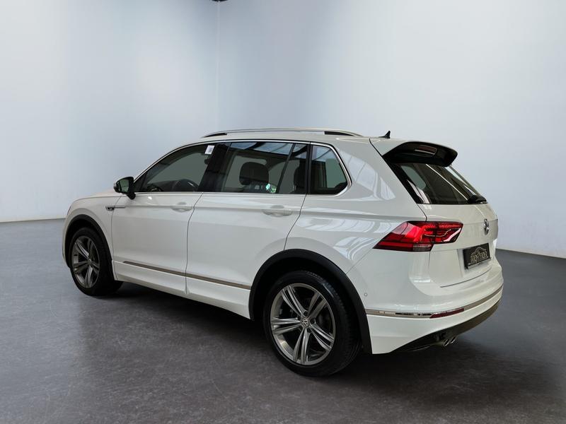 VW Tiguan · R-Line