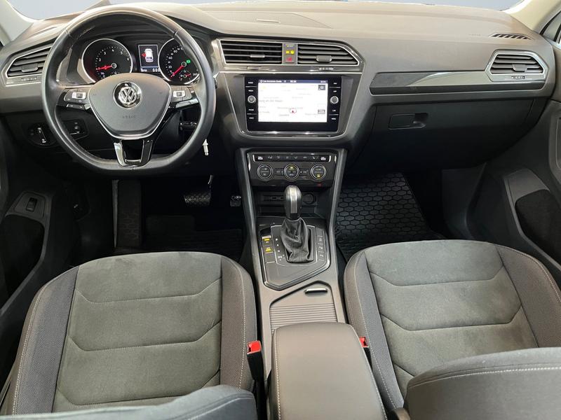 VW Tiguan · R-Line