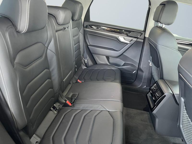 VW Touareg · 3.0 V6 TDI 4x4 DSG Parklenkassistent · Bild 11