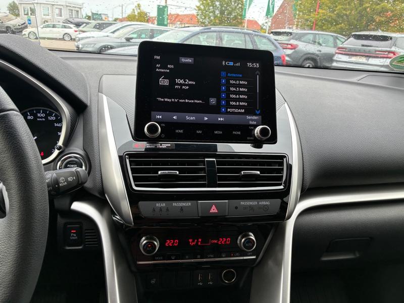Mitsubishi Eclipse Cross · Top AHK LED PDC Schiebedach · Bild 22