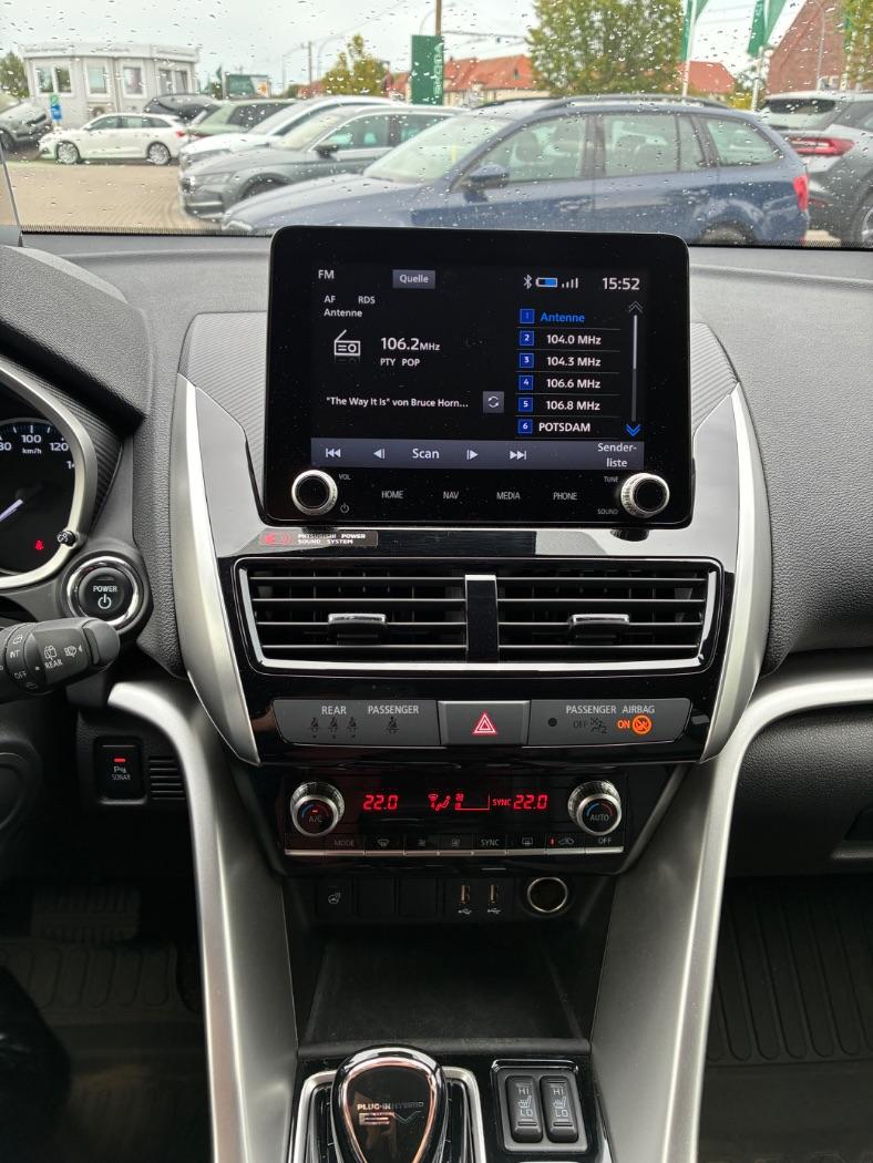 Mitsubishi Eclipse Cross · Top AHK LED PDC Schiebedach · Bild 23