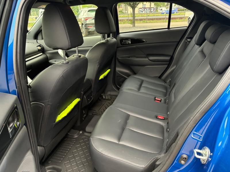 Mitsubishi Eclipse Cross · Top AHK LED PDC Schiebedach