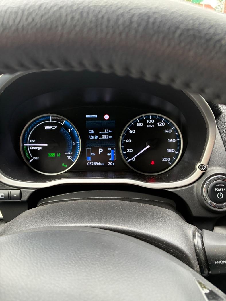 Mitsubishi Eclipse Cross · Top AHK LED PDC Schiebedach · Bild 24