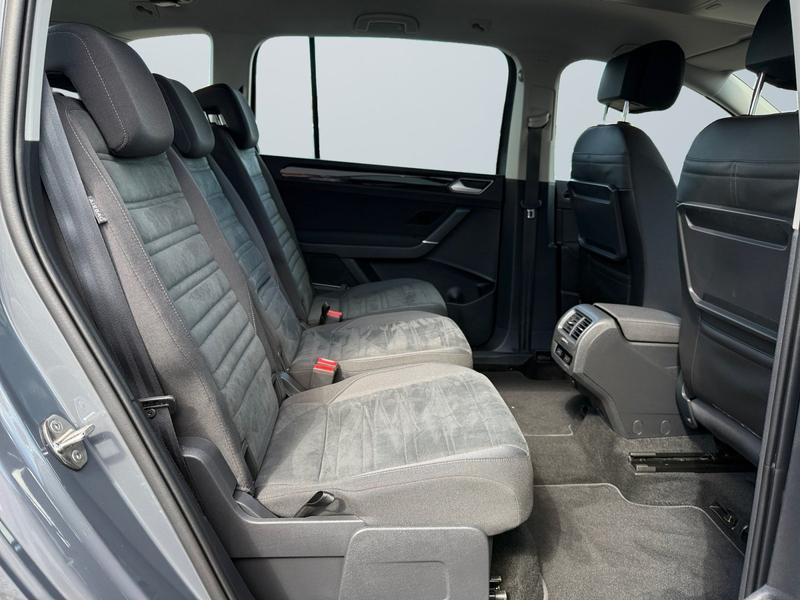 VW Touran · Highline · Bild 11