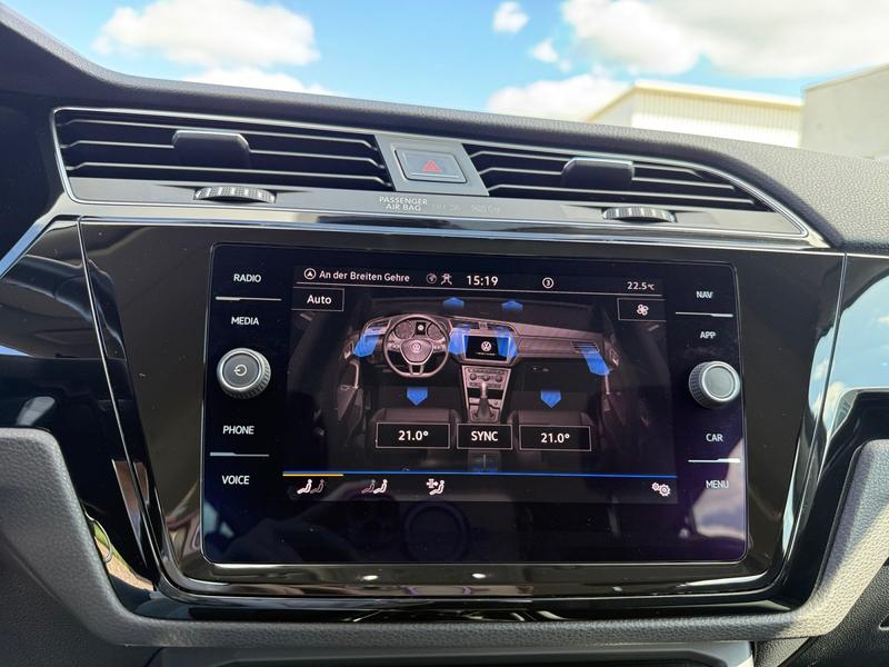 VW Touran · Highline · Bild 23