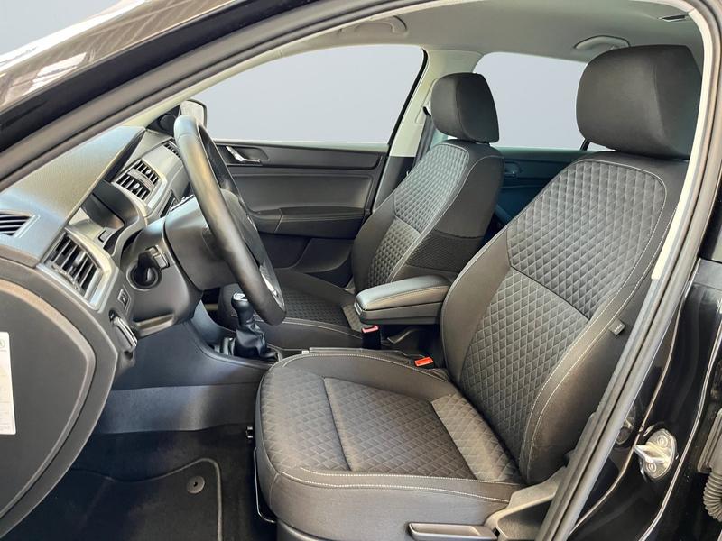 Skoda Rapid · Drive