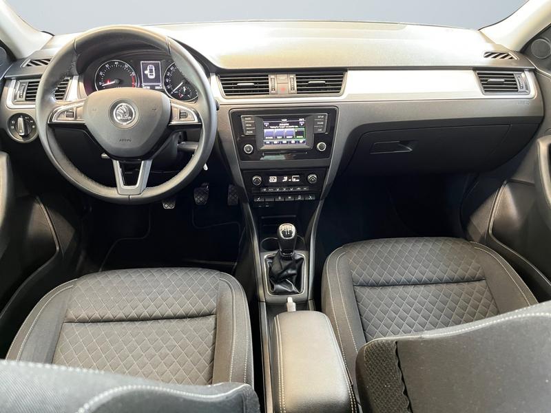 Skoda Rapid · Drive · Bild 8