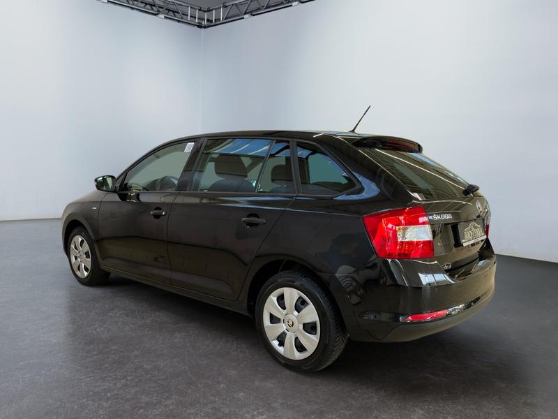Skoda Rapid · Drive