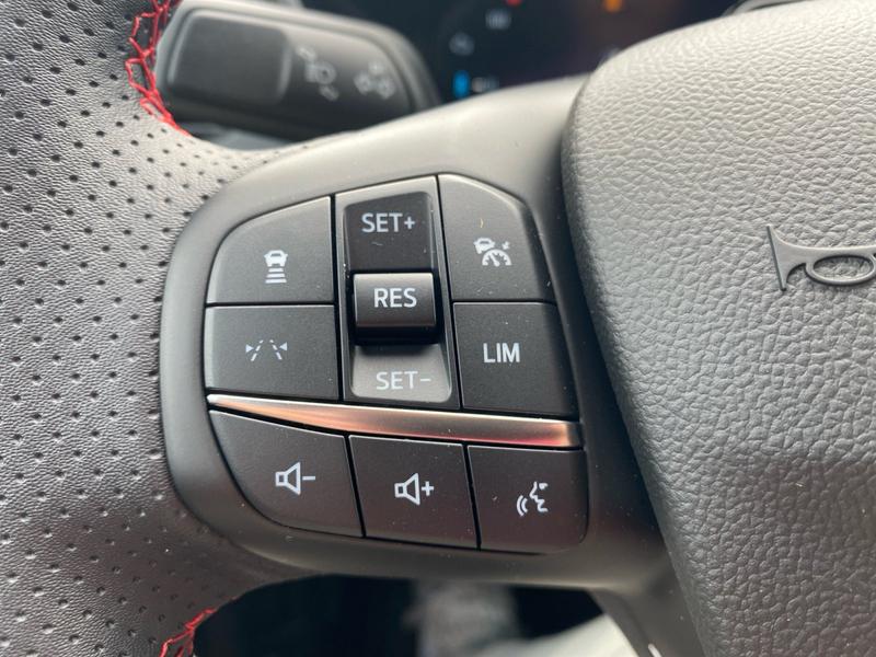 Ford Kuga · ST-Line X · Bild 17