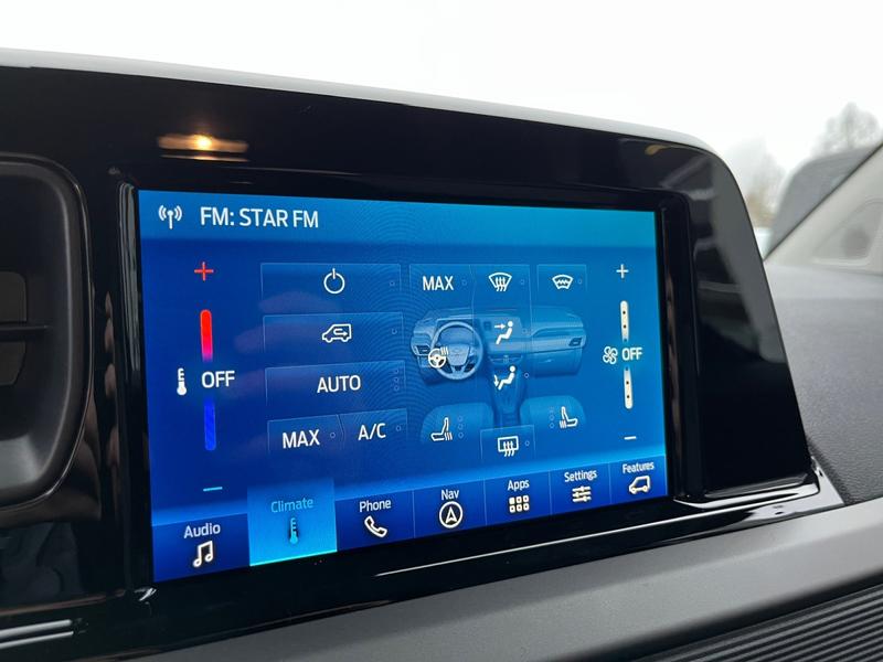 Ford Tourneo Courier · Titanium · Bild 18