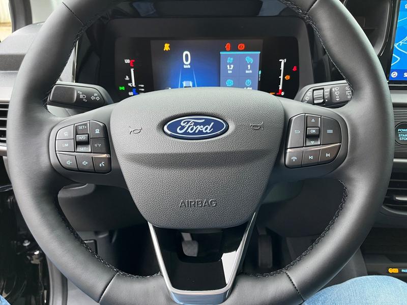 Ford Tourneo Courier · Titanium · Bild 21