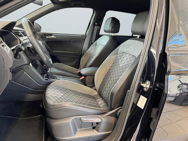 VW Tiguan · R-Line