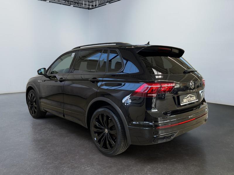 VW Tiguan · R-Line