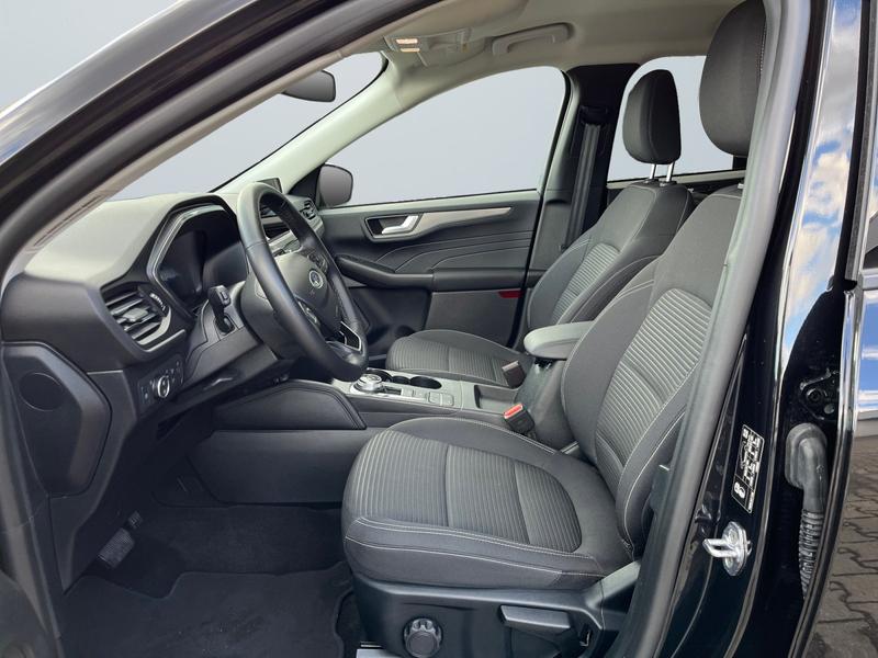 Ford Kuga · Titanium