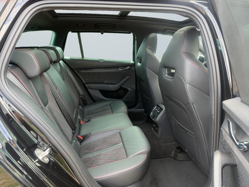 Skoda Octavia · RS Plus · Bild 11