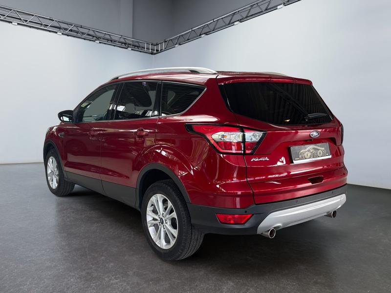 Ford Kuga · Titanium