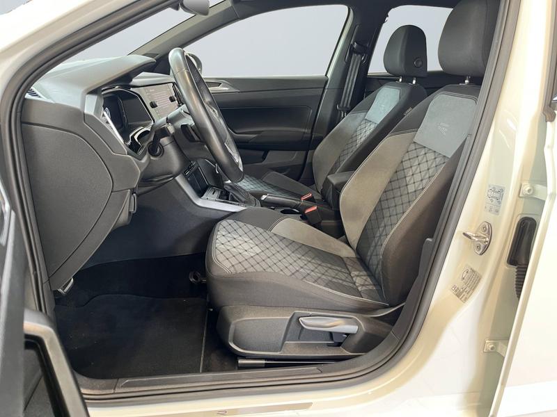 VW Taigo · R-Line