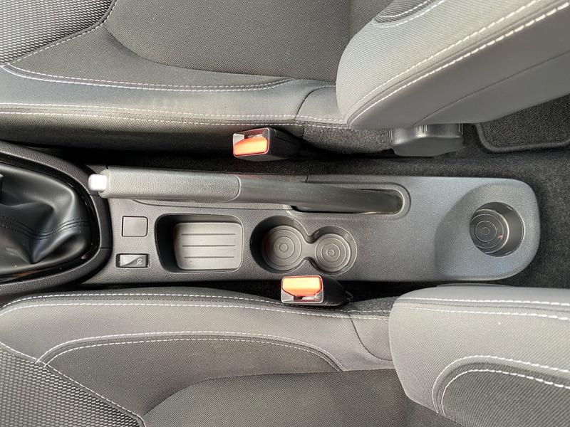 Renault Clio · Limited · Bild 18