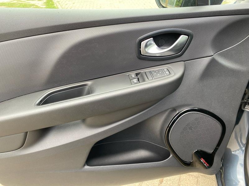 Renault Clio · Limited · Bild 17