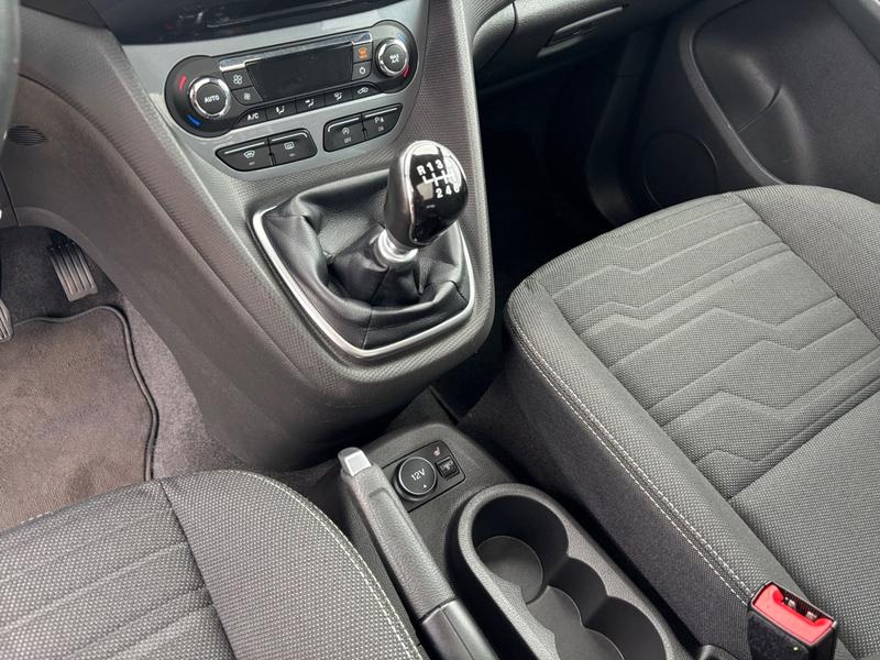 Ford Tourneo Connect · Titanium · Bild 9