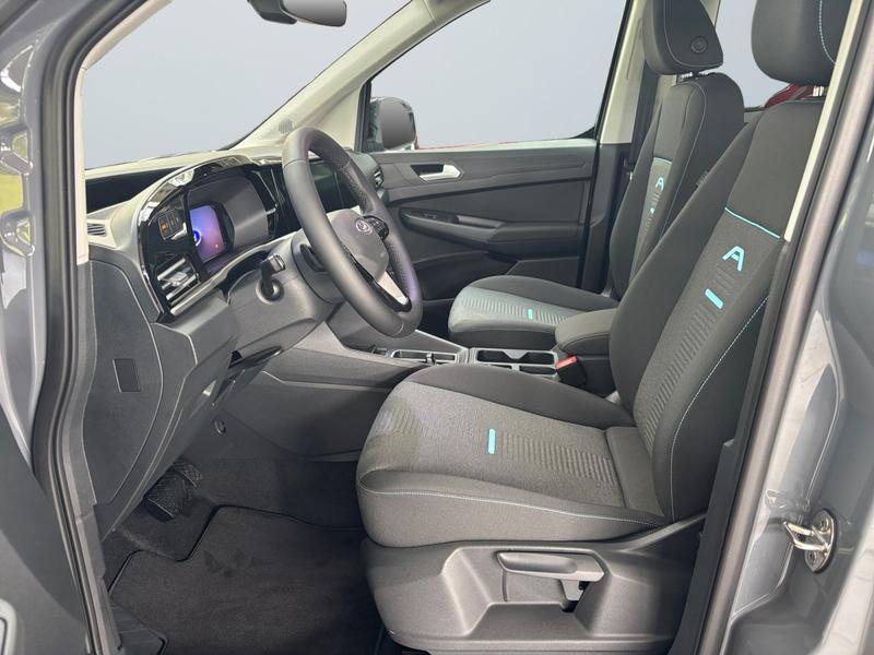 Ford Grand Tourneo · Active