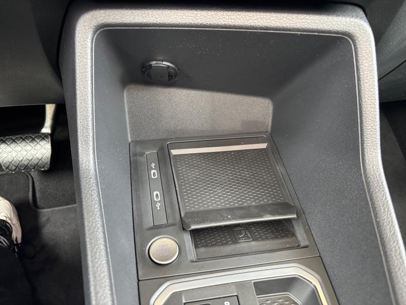 Ford Grand Tourneo · Active · Bild 26