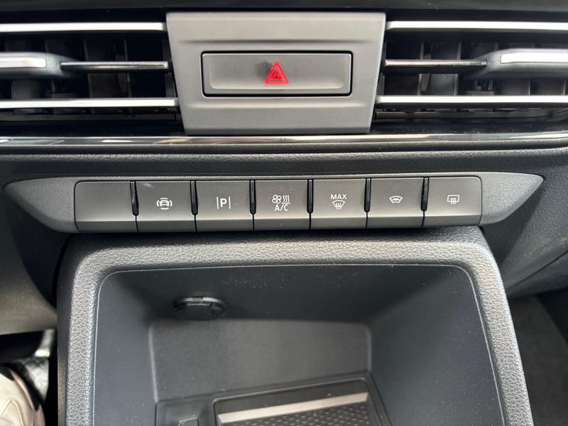 Ford Grand Tourneo · Active · Bild 19