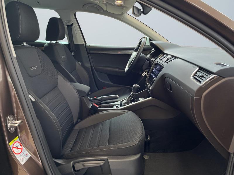 Skoda Octavia · Scout · Bild 10