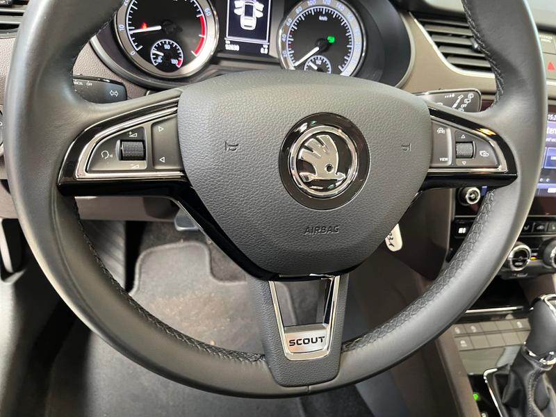 Skoda Octavia · Scout · Bild 21