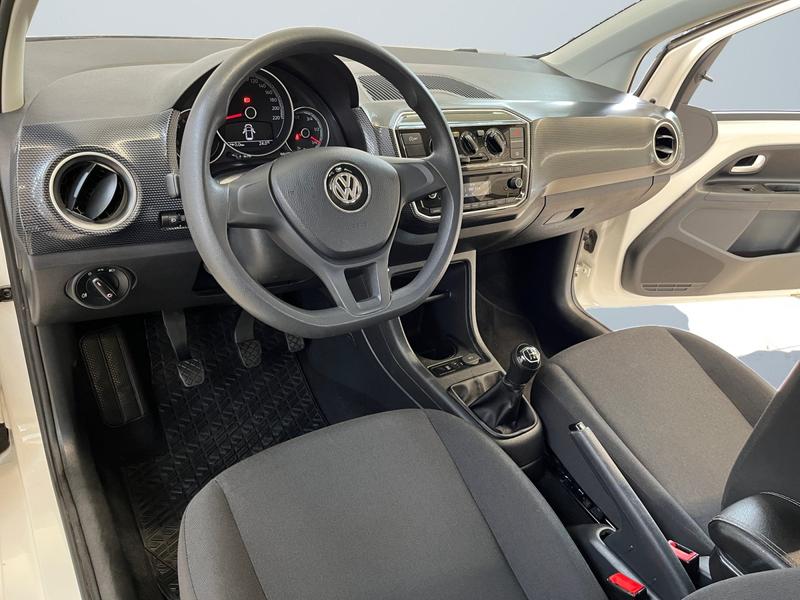 VW up! · move up! · Bild 8