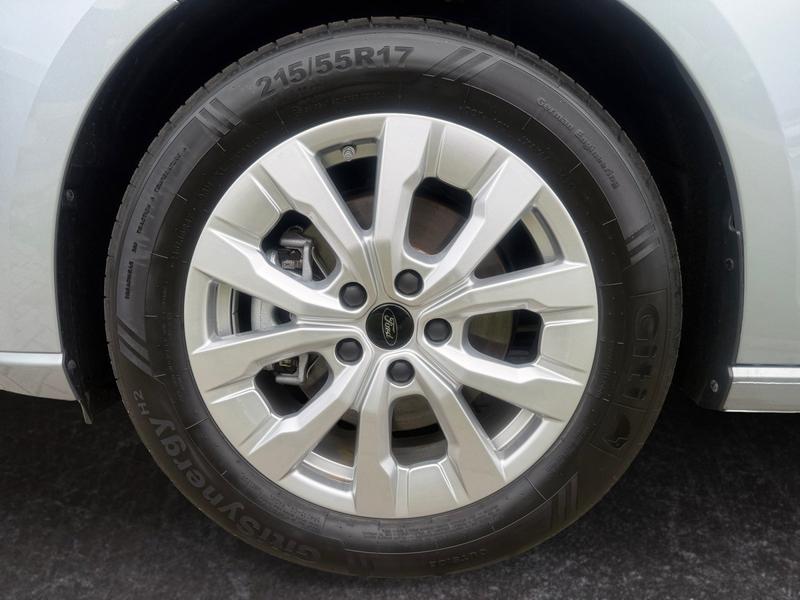 Ford Tourneo Connect · Titanium · Bild 15