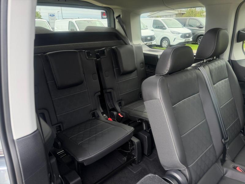 Ford Tourneo Connect · Titanium · Bild 22
