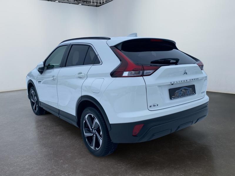 Mitsubishi Eclipse Cross · Basis