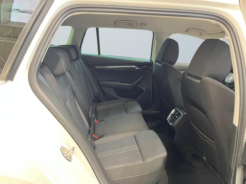 Skoda Octavia · First Edition · Bild 11