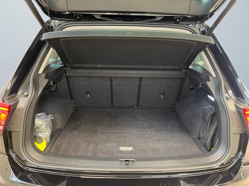 VW Tiguan · Elegance · Bild 13