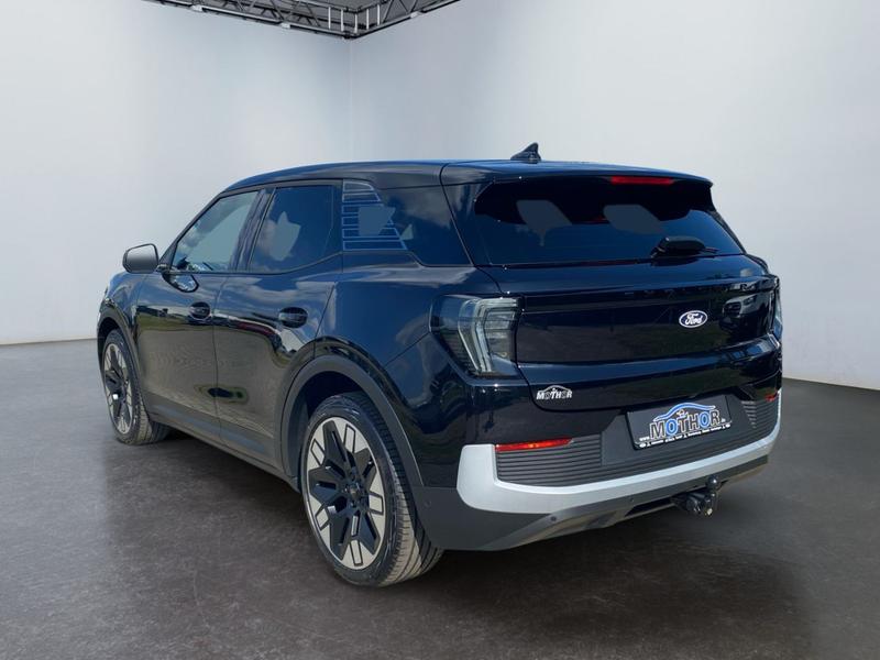 Ford Explorer · Premium