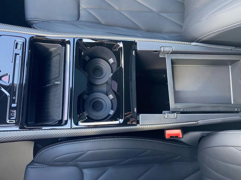 Ford Explorer · Premium · Bild 18