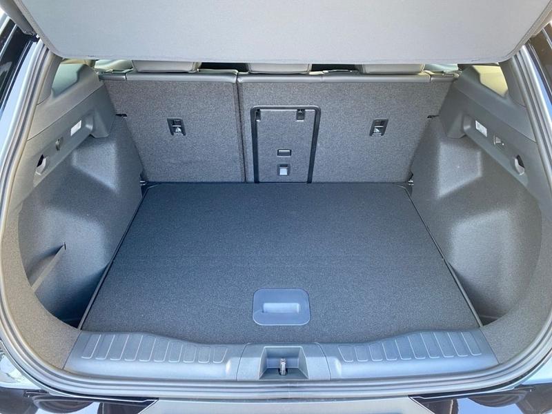 Ford Explorer · Premium · Bild 9