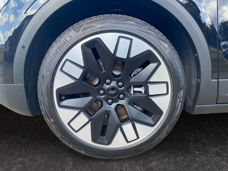 Ford Explorer · Premium · Bild 15