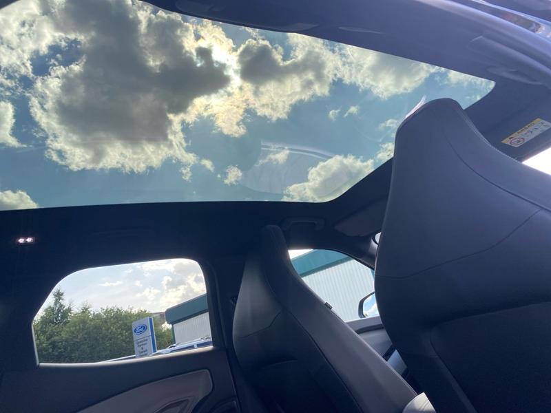 Ford Explorer · Premium · Bild 20