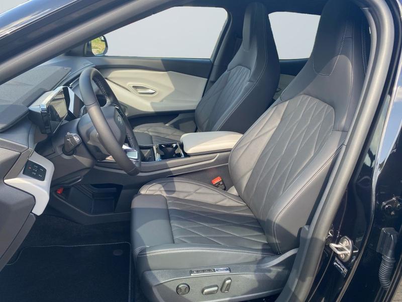 Ford Explorer · Premium · Bild 11