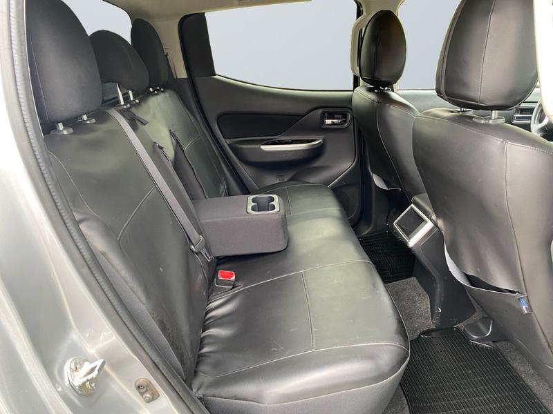 Mitsubishi L200 · Select Doppelkabine · Bild 10