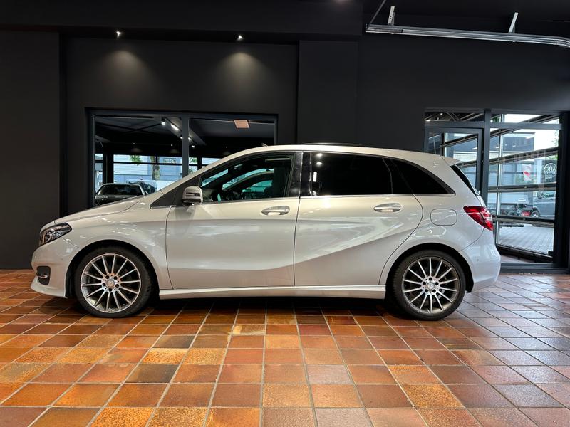 Mercedes-Benz B 220