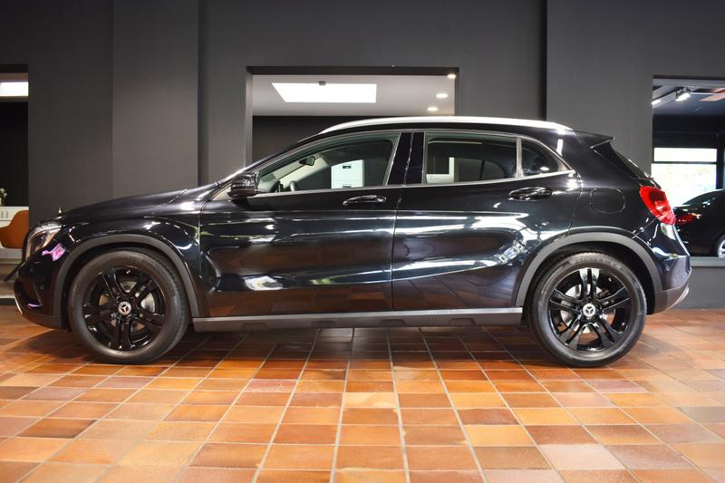 Mercedes-Benz GLA 180