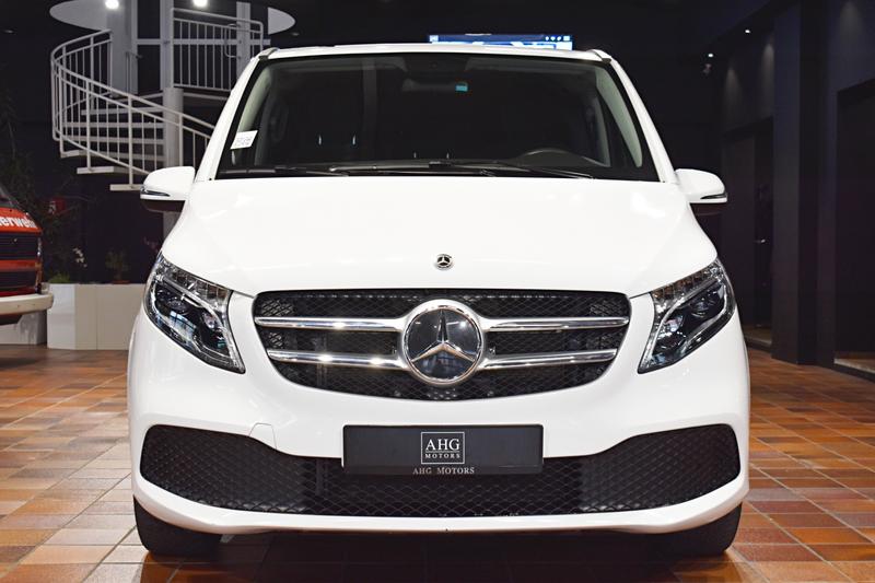Mercedes-Benz V 220
