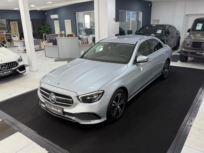 Mercedes-Benz E 200