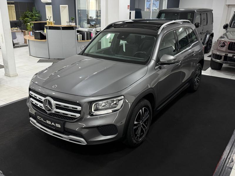 Mercedes-Benz GLB 220