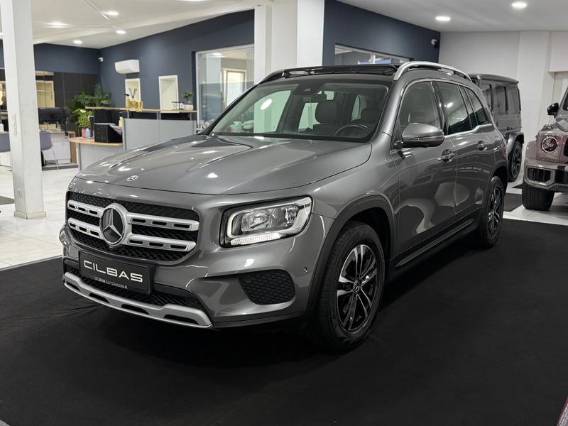 Mercedes-Benz GLB 220