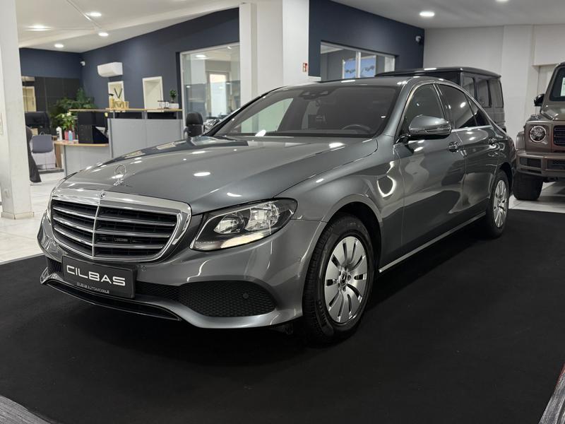 Mercedes-Benz E 220