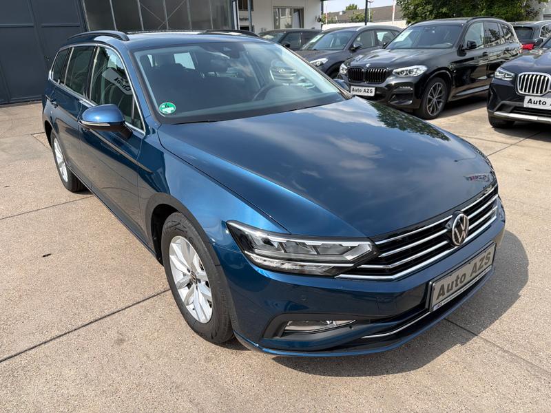 VW Passat Variant